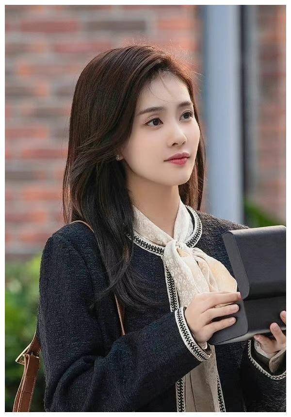 周文幸|任嘉伦眼里最虐的周生辰，为什么观众却觉得甜，看懂细节你也会哭