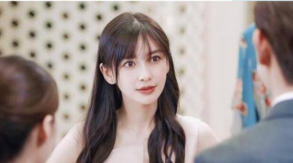 演技|评分仅4.4，却拿了个奖回来，baby越来越接近“大满贯”了