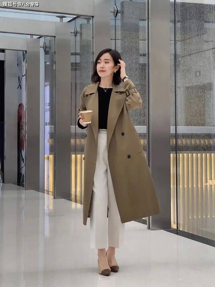 颜色 秋冬季节，学会这些“风衣”穿法，告别臃肿普通感，让你气质翻倍