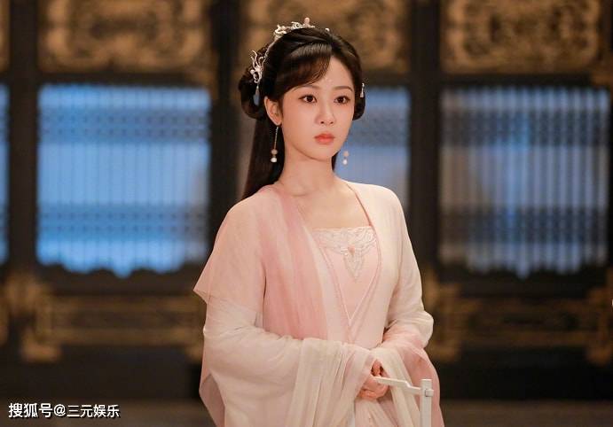 网友|杨紫新戏刚杀青，就被曝出有穿帮镜头，“证据”出自杨紫之手