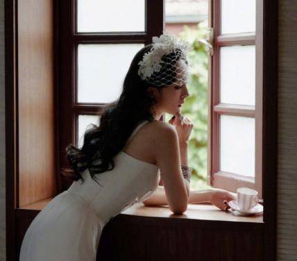 活动 杨幂工作室发布最新活动照,一袭性感白裙亮相,美得让人心动!