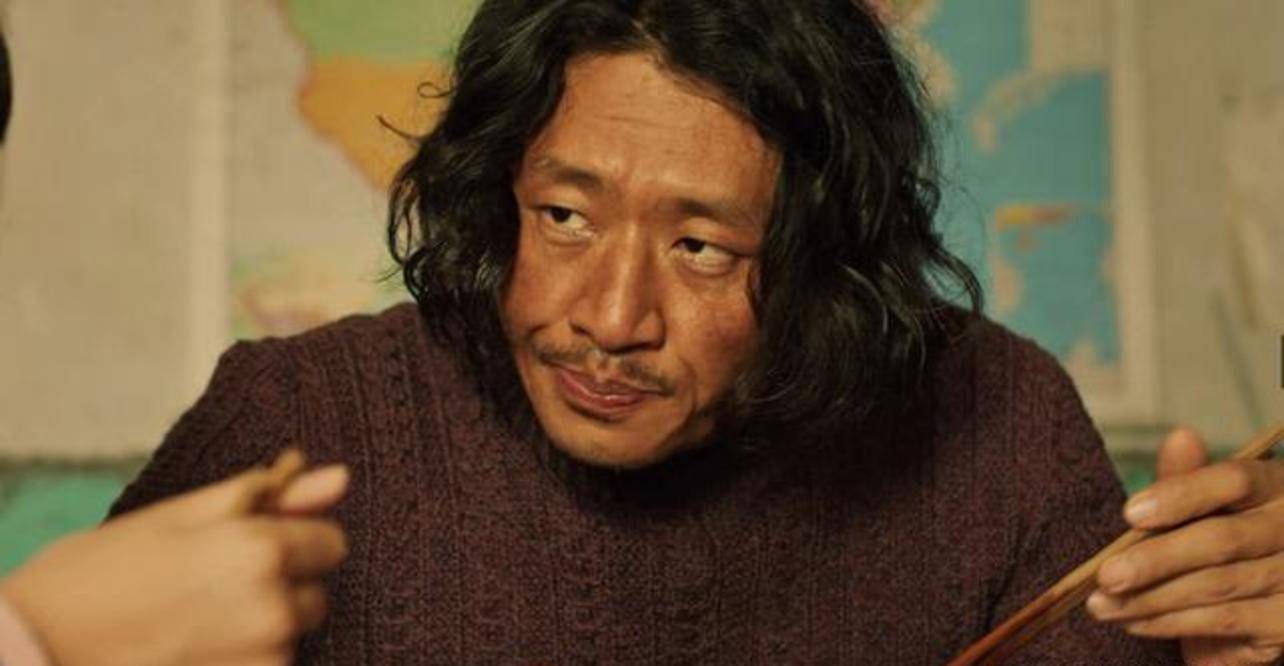 丁永利|《双探》尝试拼接案件原貌，范晓媛只是观众追剧的诱饵：悬崖挂壁