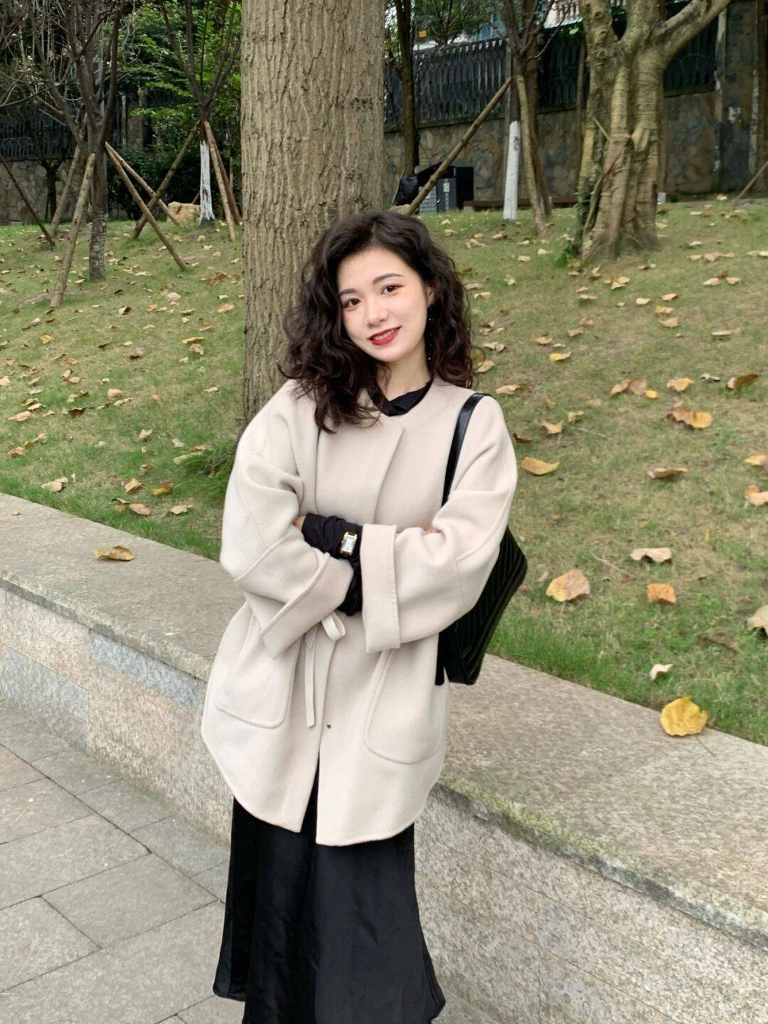 个性 秋冬穿搭还没头绪?试试这几组“穿搭公式”,日常实用又保暖