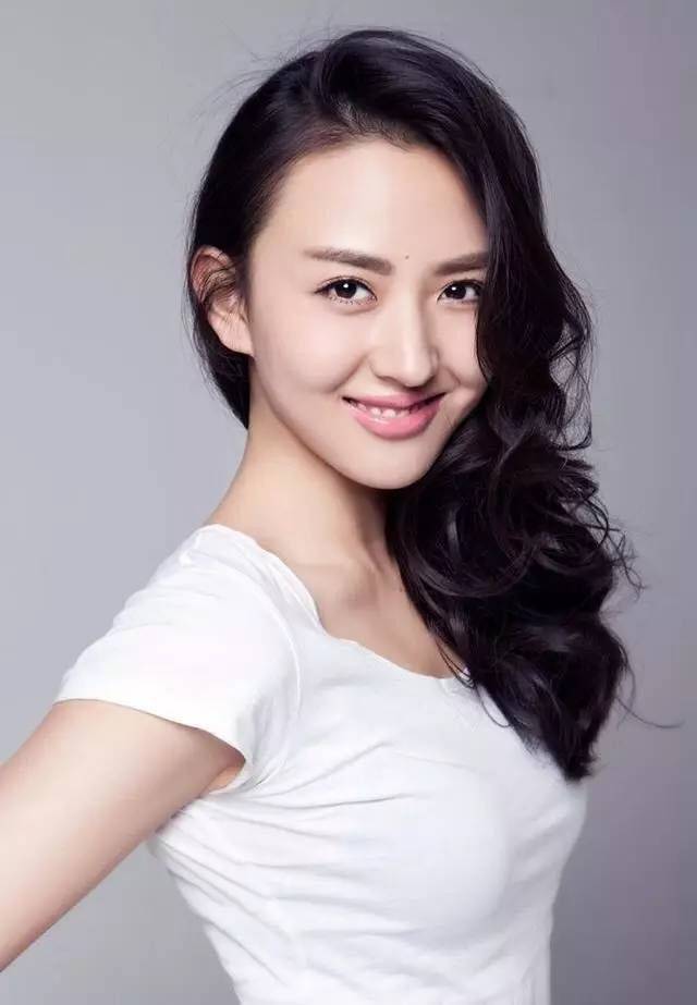 原创七年磨一剑多次搭戏杨幂从小跟班蜕变二线明星被大家熟识