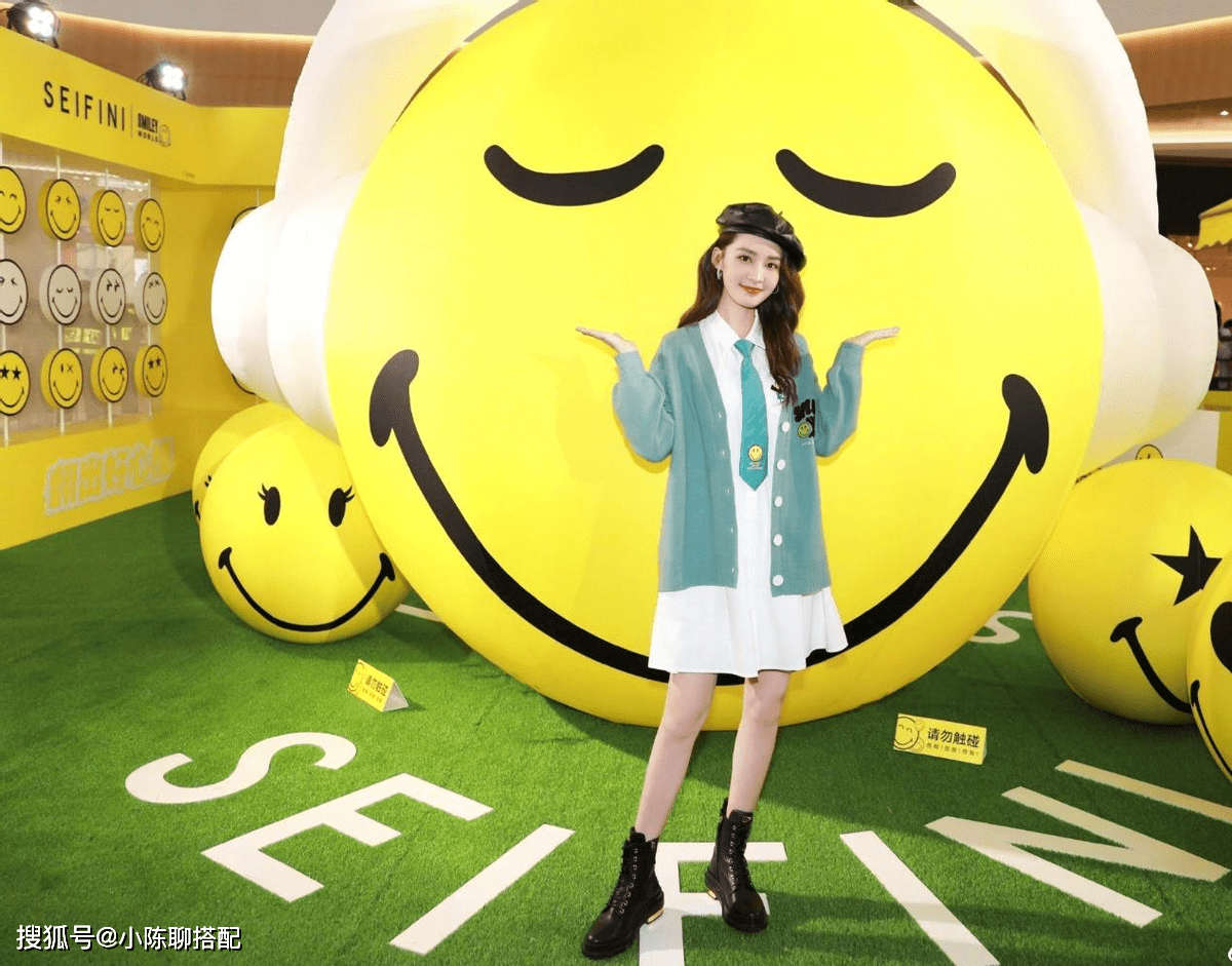 季节 秋季露腿穿搭，反季节新时尚，女明星们都在穿