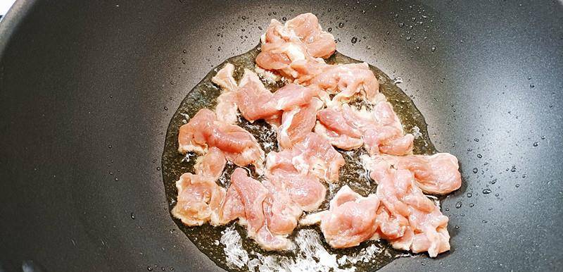 回锅肉如何做出饭店的味道 a2055145b5e34a69a9d268f49a291fe2.jpeg