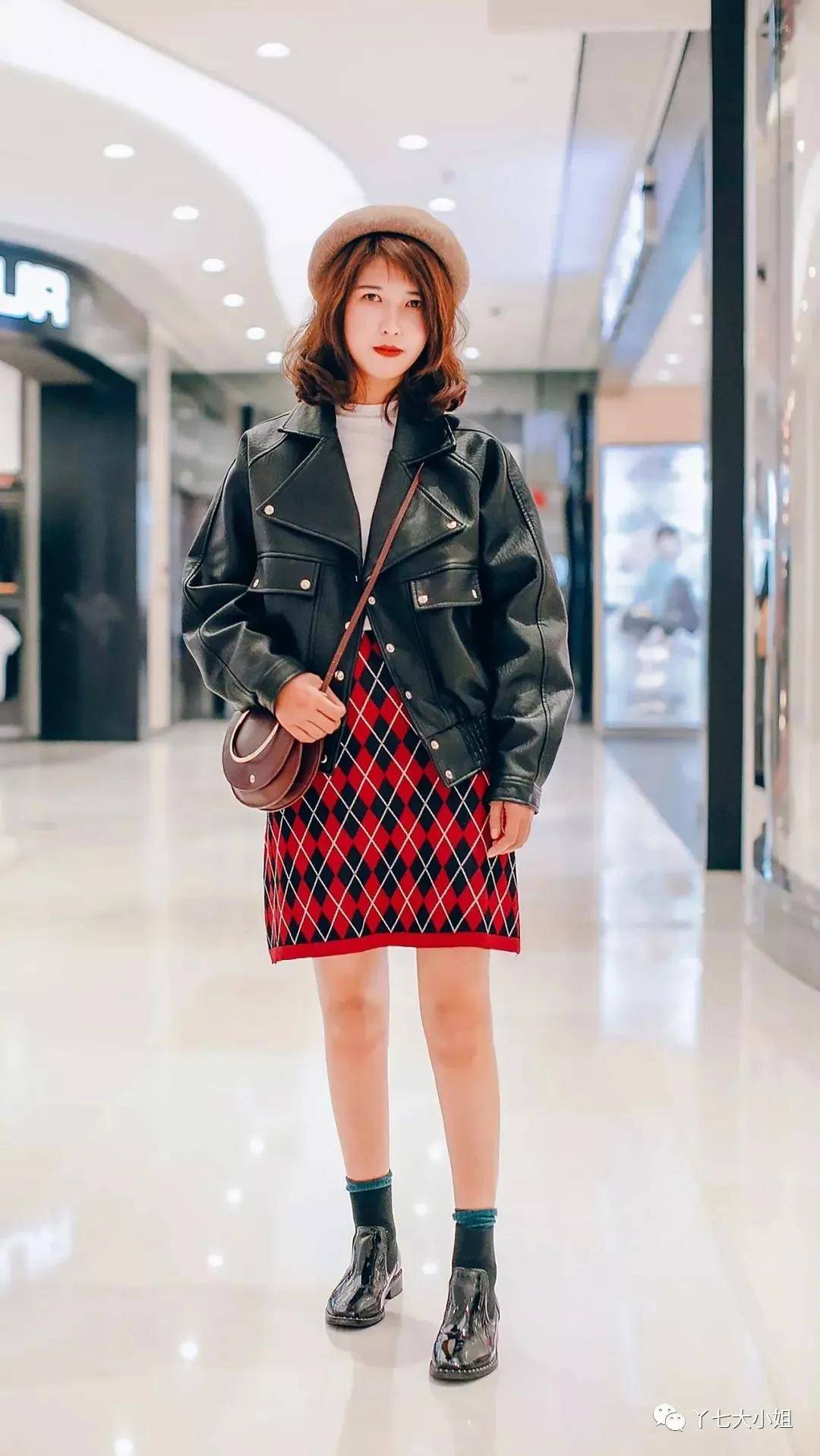 西装 2021秋冬女装流行趋势之:学院风