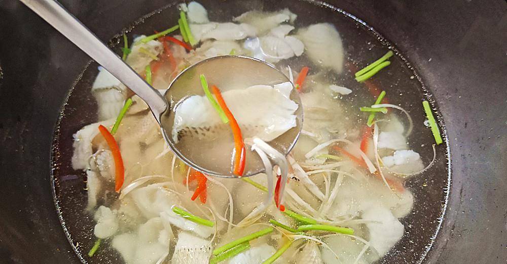 清汤鱼的做法大全 b92217c6129346f9a742c2a4021bf19f.jpeg