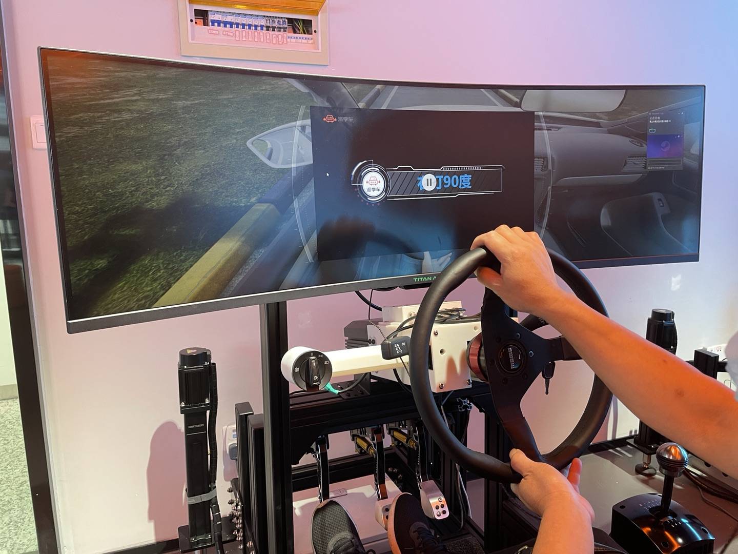 "互联网学车"离真正的智慧驾校还有几道坎?