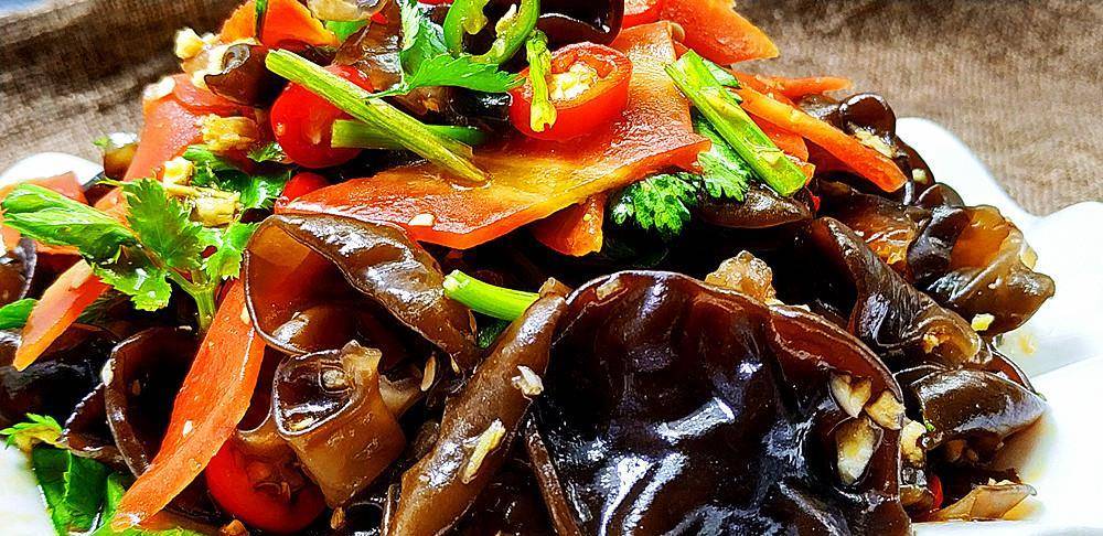 在家怎么做凉拌木耳 d9d90c8e55e042899132872e7a609fca.jpeg