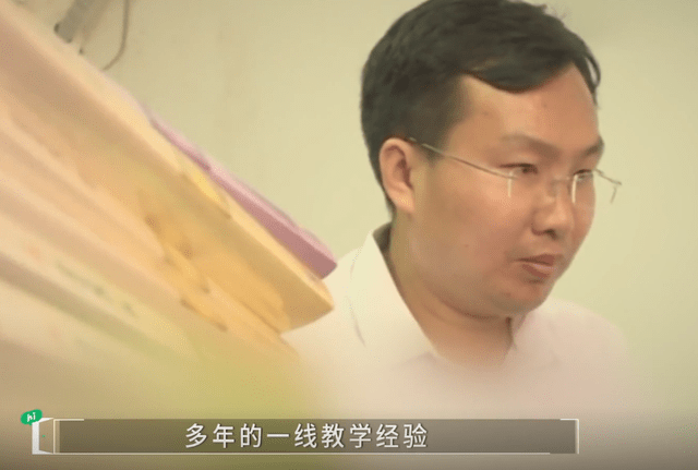 时代|丢开明星模式，重访时代新闻人物，芒果的新综艺有点暖