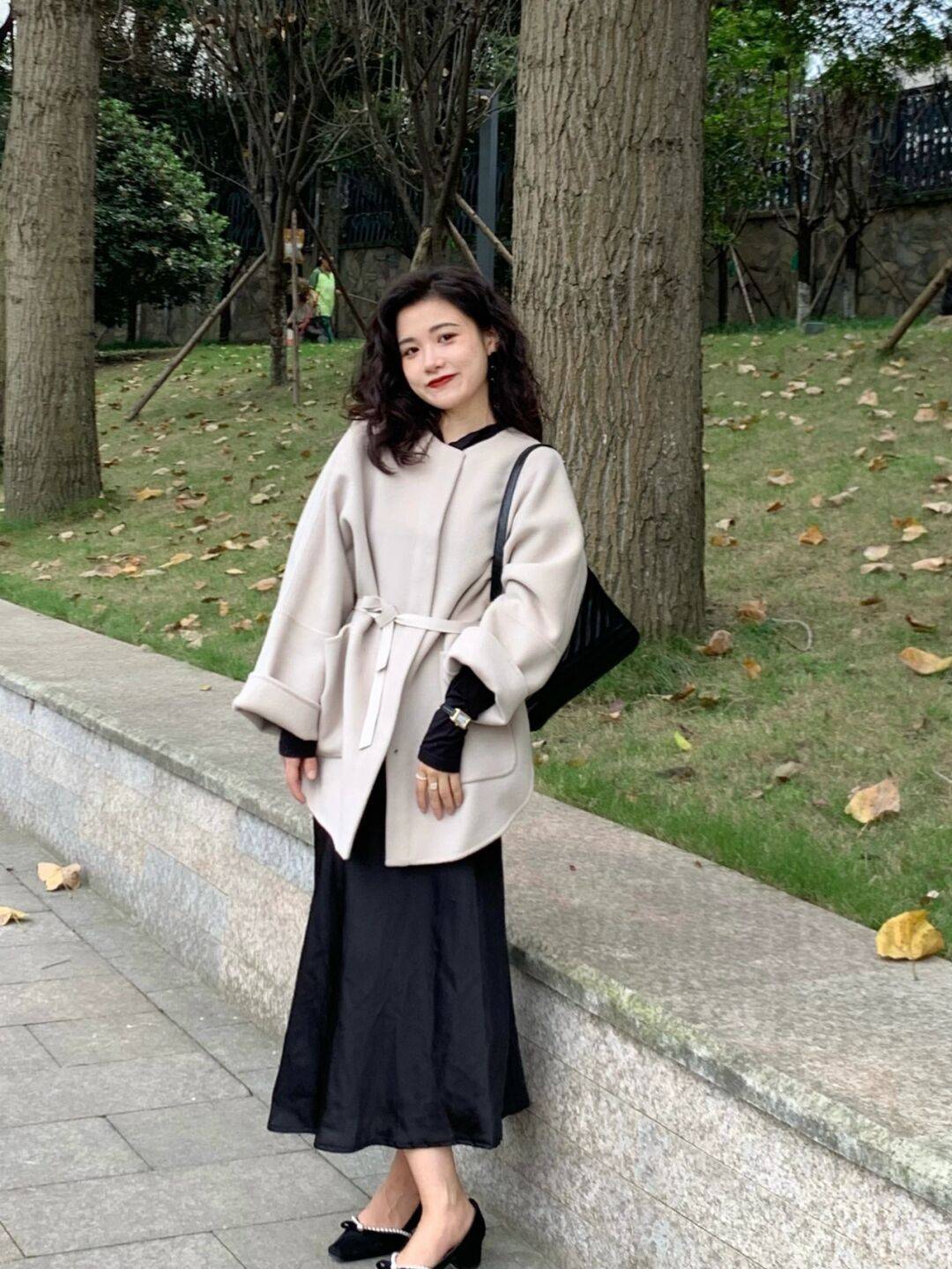 个性 秋冬穿搭还没头绪?试试这几组“穿搭公式”,日常实用又保暖