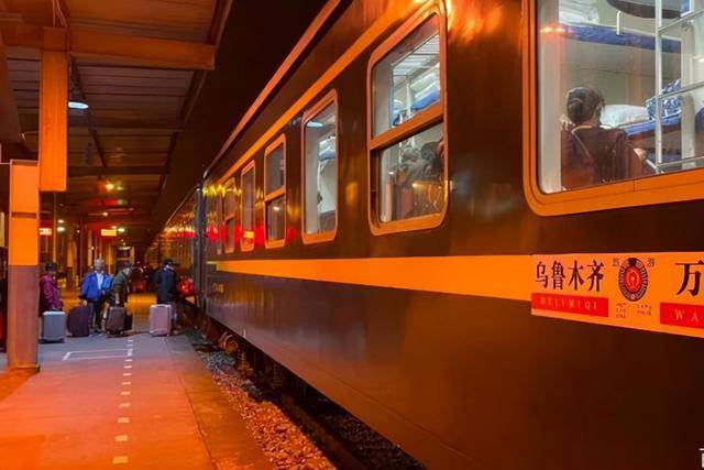 “畅游三峡，万州出发”，重庆开通首趟新疆旅游专列，不容错过