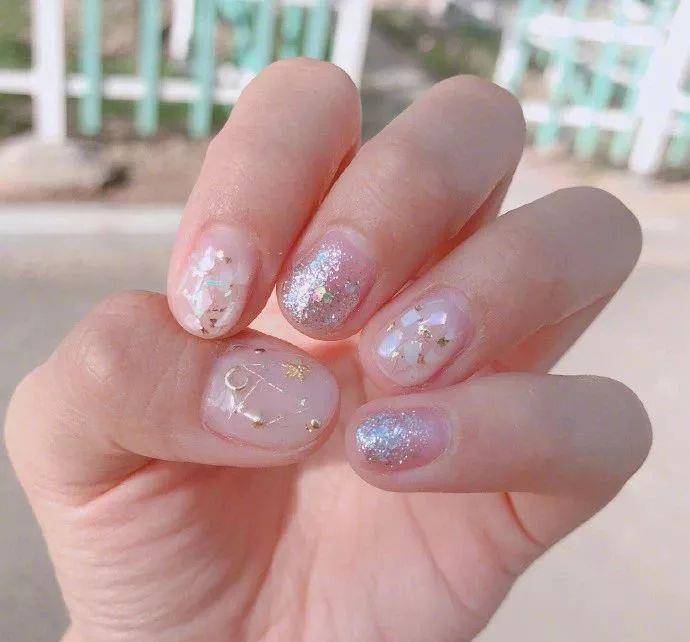 贴片「兰州美甲培训」梦幻透明系美甲,美出一定境界!