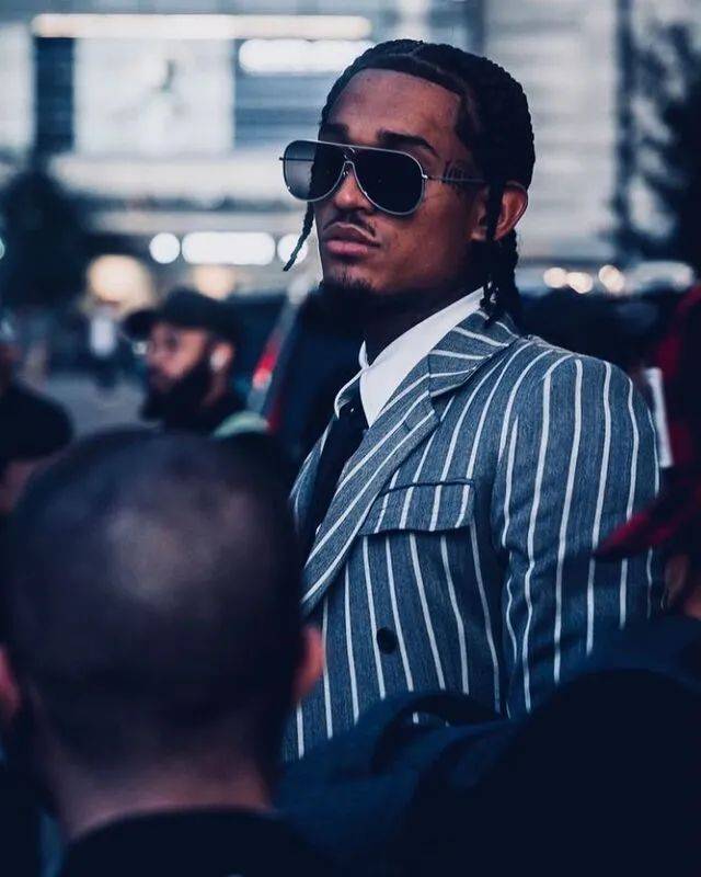 球星 打篮球也能很潮！球星克拉克森秋季日常穿搭解析，帅气与时髦兼具