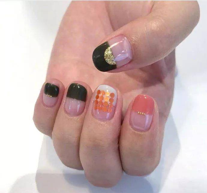 贴片「兰州美甲培训」梦幻透明系美甲,美出一定境界!