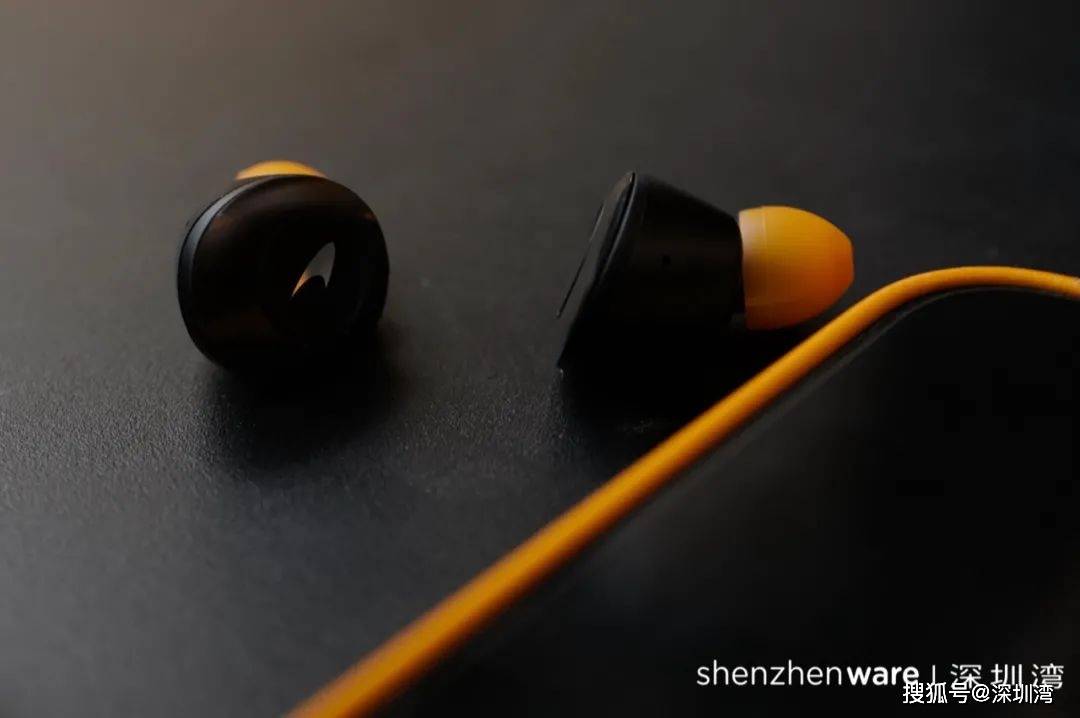 产品|卢米埃影院的音响、两千多元的 TWS 耳机、迈凯伦的联名，与杰士聊高端打法