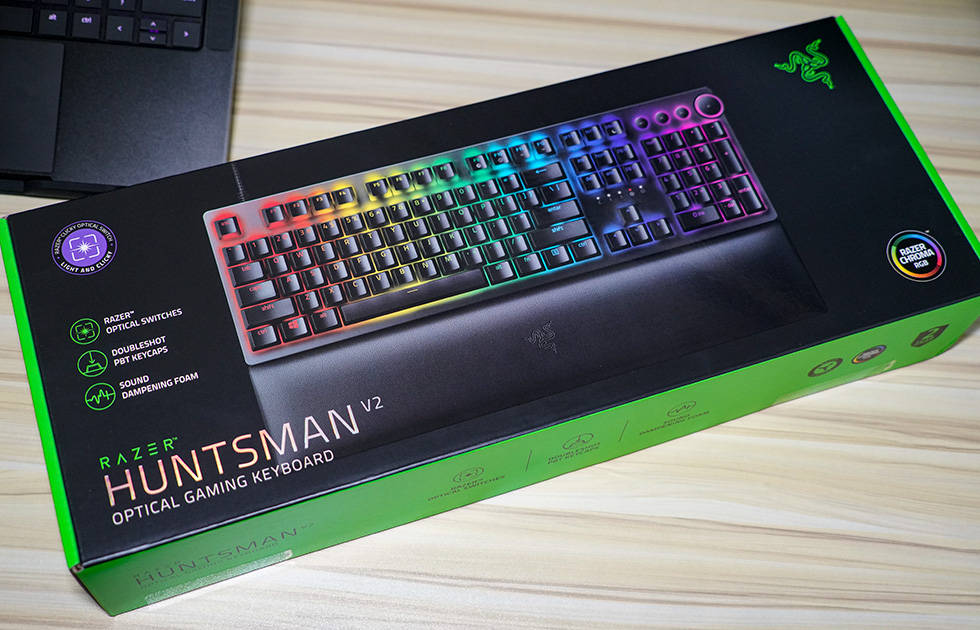 性能再升级 雷蛇猎魂光蛛v2机械键盘开箱体验