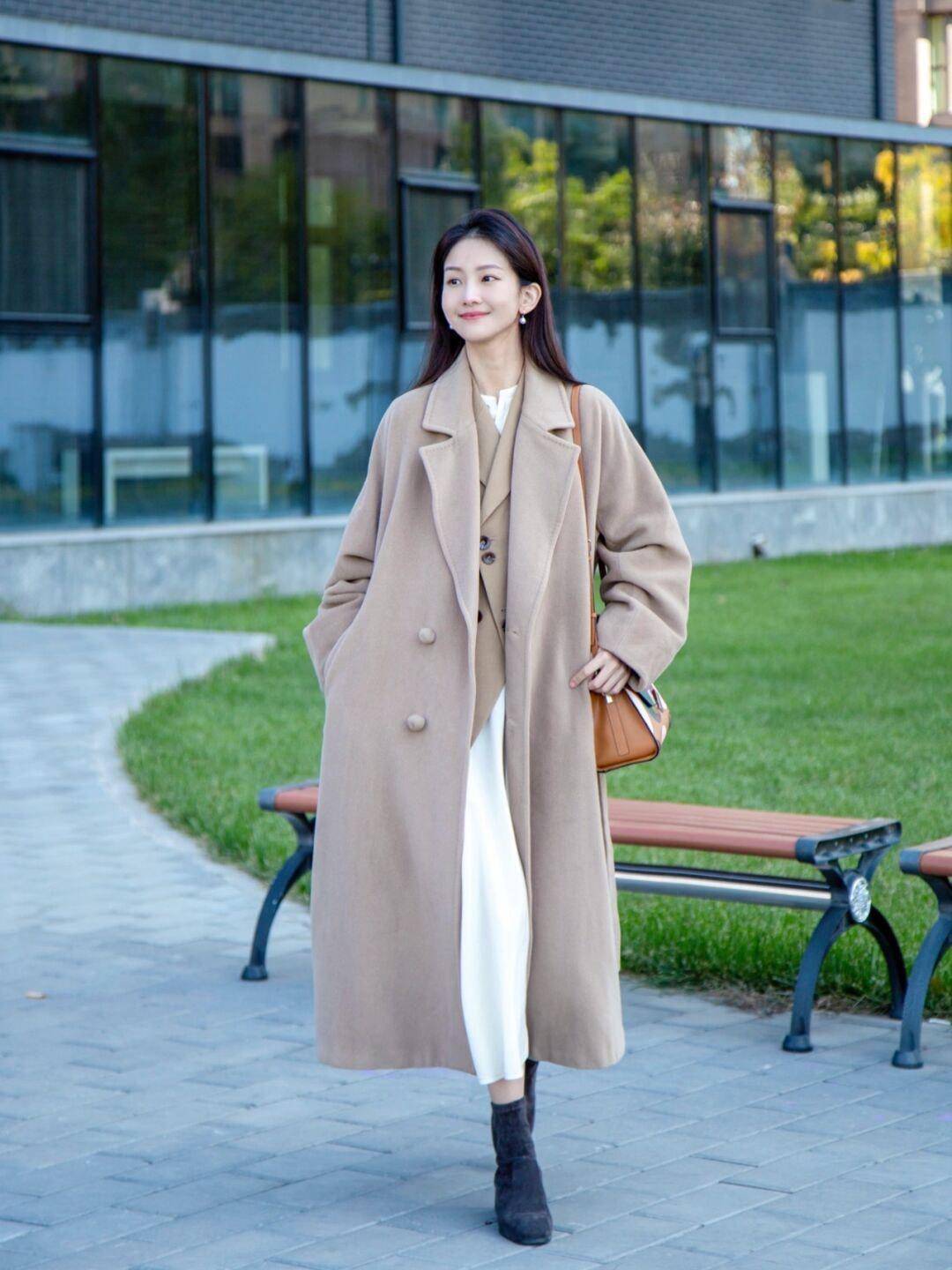 季节 秋冬季节不知道穿什么？一件毛呢大衣全搞定，让你美出新高度