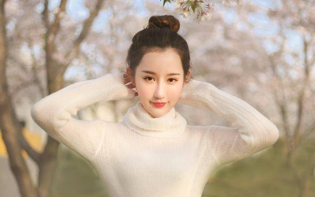 亲生父亲和继母来参加我的婚礼,我当场把他们赶了出去