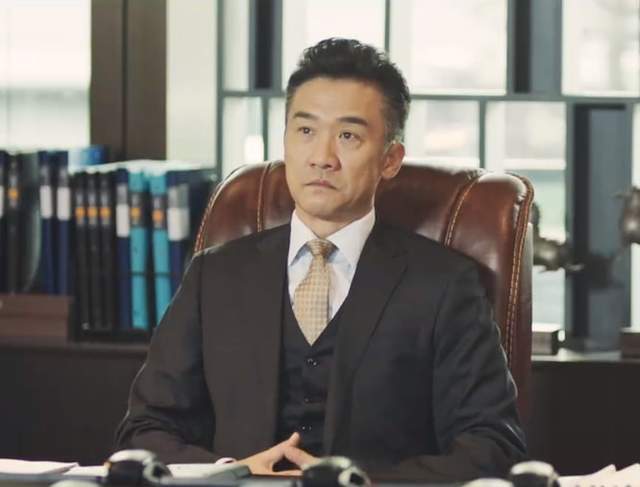 因为|新剧首播就飙到热榜第一，“老”了的闫妮，凭什么撑住了？