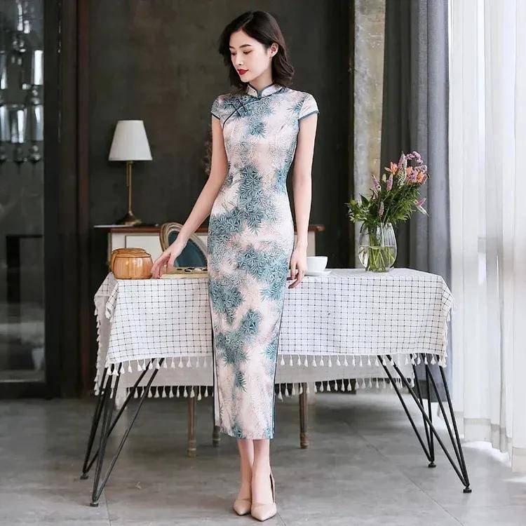 花色 “肉肉”的女生穿旗袍有多美？大胆秀出真实身材，美得明艳又大方