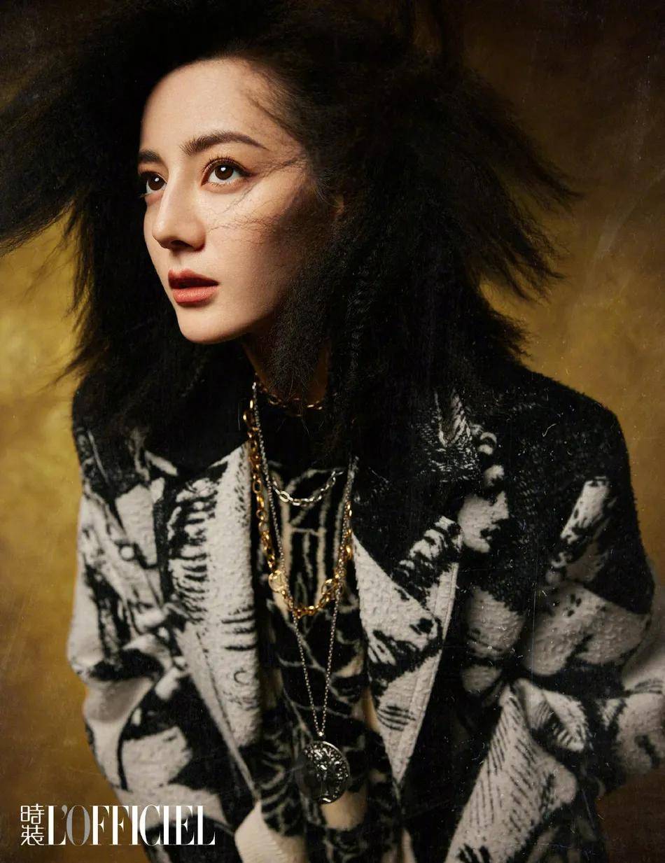 迪丽热巴 新疆美女迪丽热巴酷飒写真！雪肤玉貌风情万种性感妩媚