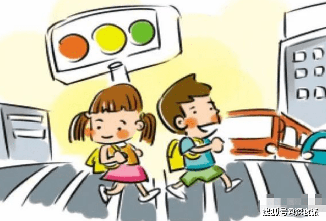 家长|幼儿园的“幼儿媛”，摆拍一下午，家长揭露：书包标签都没拆