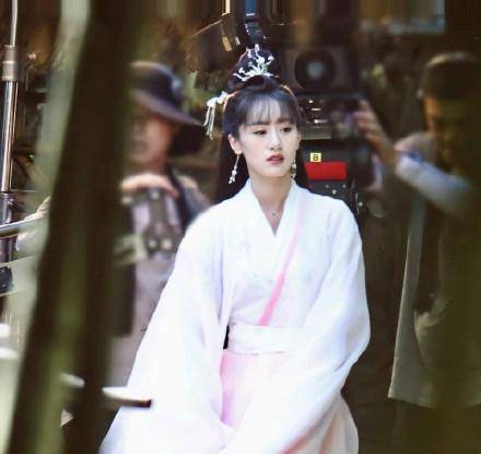 谈静|《锦心似玉》后，钟汉良再接古偶霸道王爷剧，女主是小18岁的她！