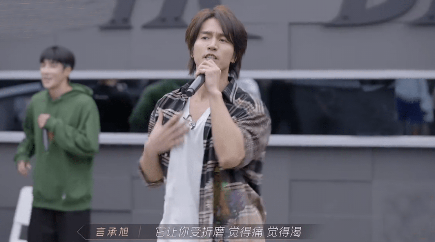 誓师大会|《哥哥》誓师大会温暖催泪，手绘海报脑洞大，黄贯中即兴创作赵文卓出表情包