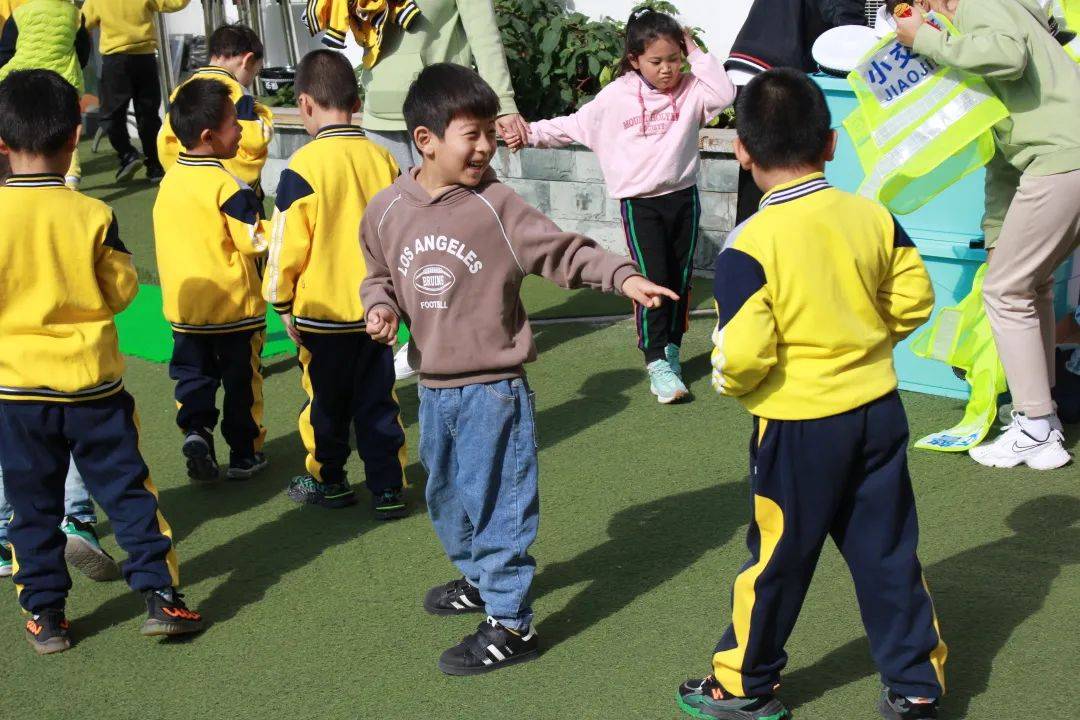 活动|青岛“守护天使乐趣童蒙”杯走进春田花花幼儿园