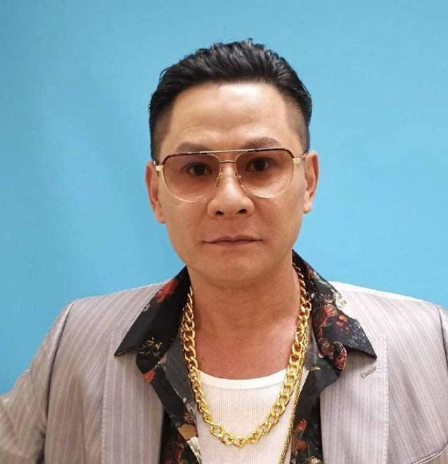 原创tvb著名绿叶成隐形富豪在内地开果园每年产量高达160万斤