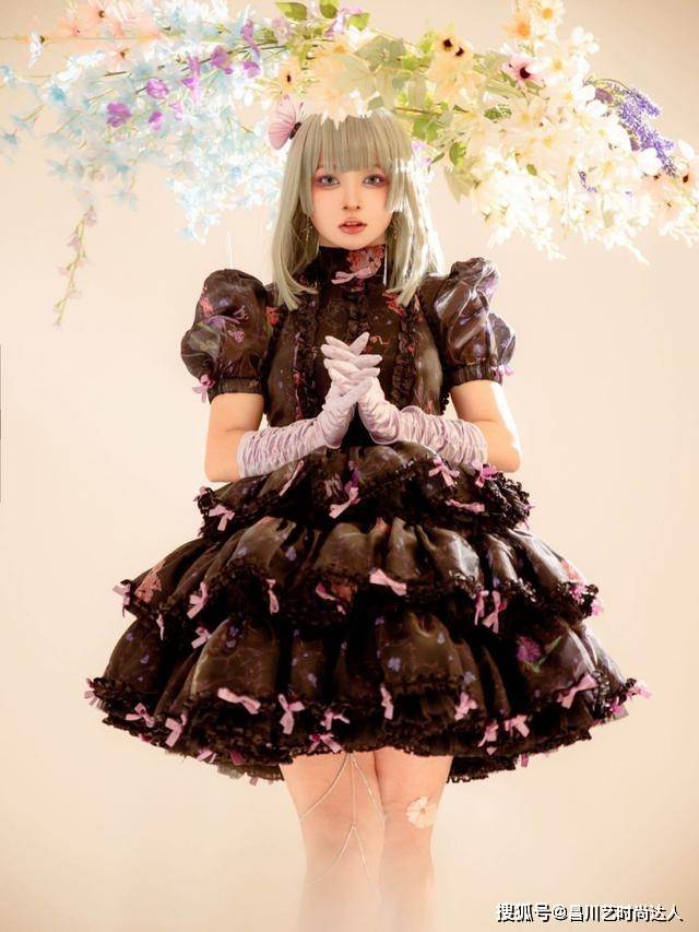 洛丽塔 有女人味还不庸俗！微胖女人这样穿“洛丽塔”，显瘦又显端庄