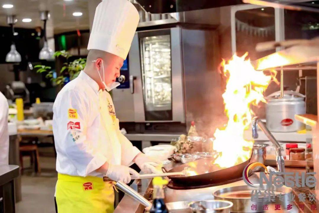 原创雀巢专业餐饮发布中式餐饮行业报告,厨师,食材仍是发展关键