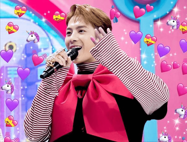 龚俊 李易峰、杨洋、王一博、王嘉尔、龚俊同穿黑西装，你最馋谁？