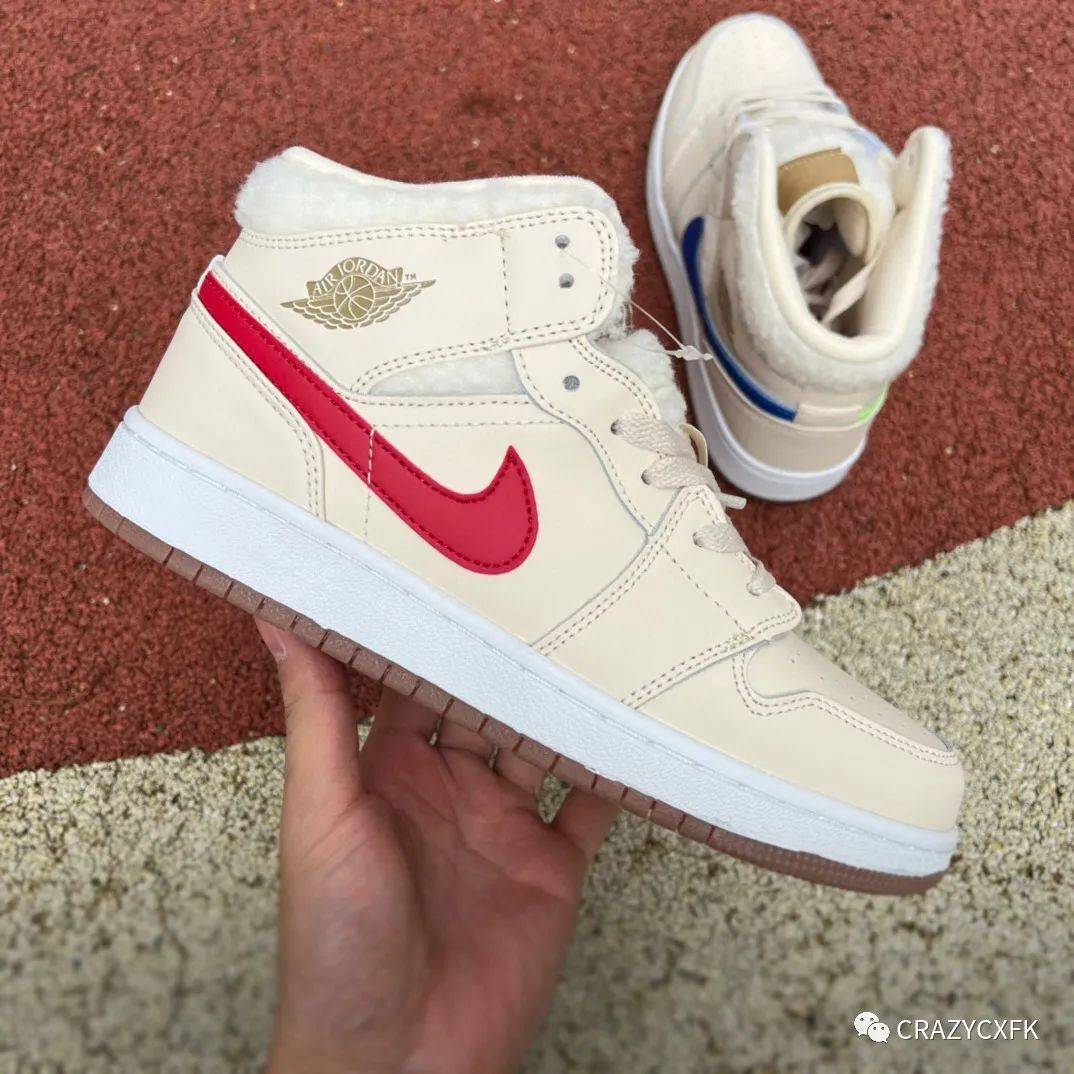 乔丹绒毛鸳鸯airjordan1mid珍珠奶茶中帮运动鞋