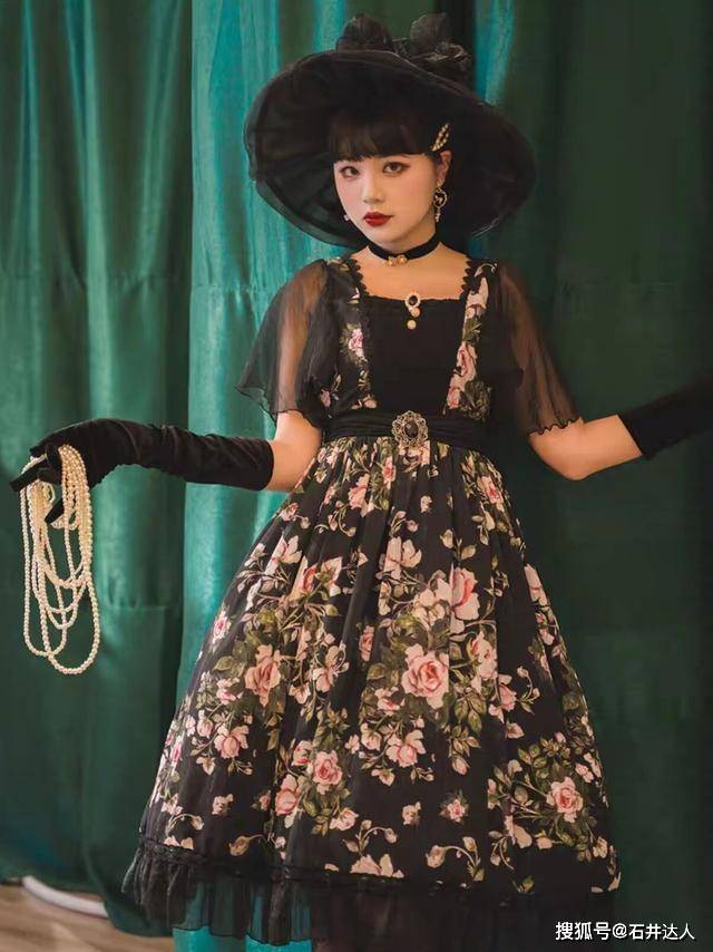 配饰 法兰西洛丽塔美出圈了，网友直言，这才是真正的