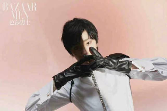 一身 杨幂绝了！剪超短发居然没翻车，穿一身黑拍男?刊大片?气场爆棚