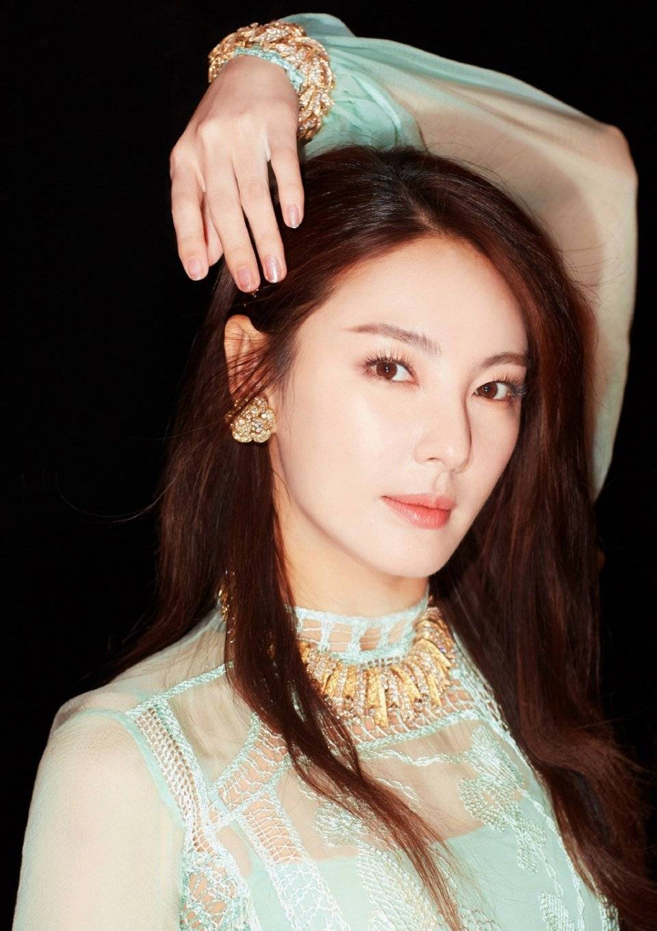 原创商业女王张兰从25亿富婆到被踢出局她到底做错了什么