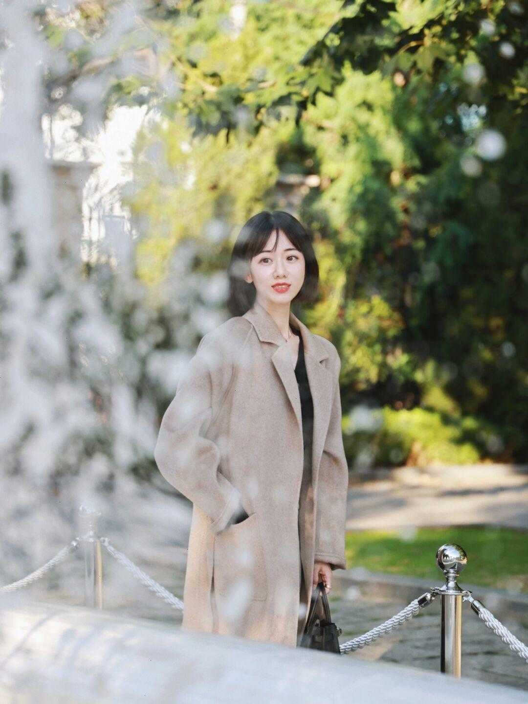 毛衣 30+的女人常备这几条裤子,搭配上针织开衫或者毛衣,百搭又高级