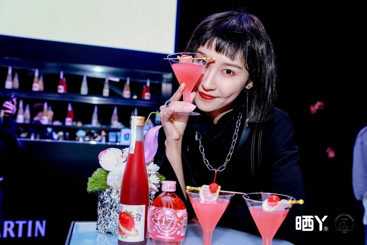 黄龄 十七光年晒丫红人趋势秀-SIFS特别活动