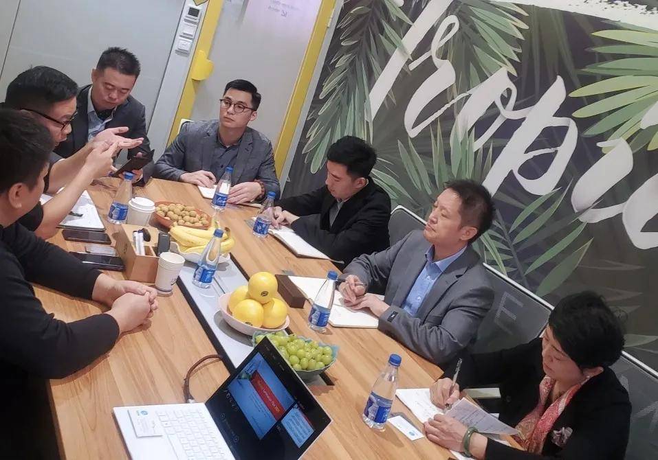 非常感谢显颖国际集团董事长胡俊,丁小平总经理的热情接待!