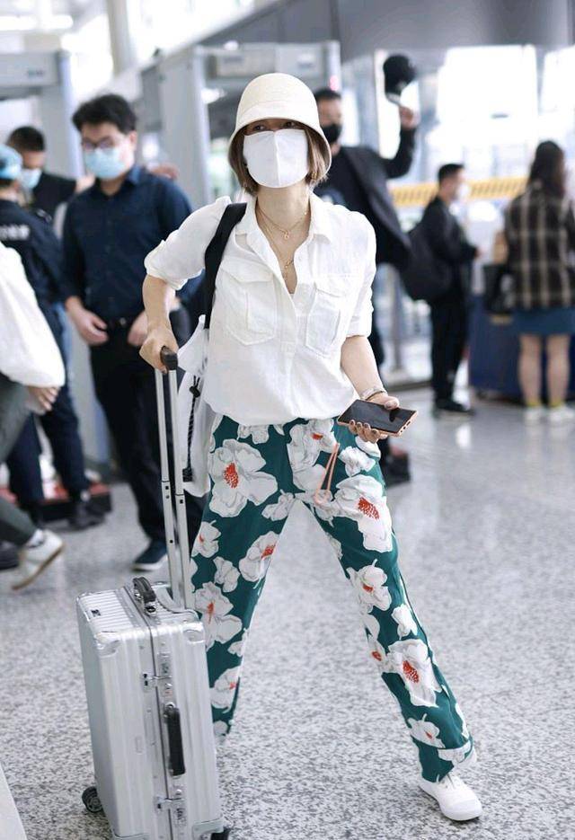 口袋 “衬衫”怎么穿不普通？选对款式是关键，照穿这些造型准没错