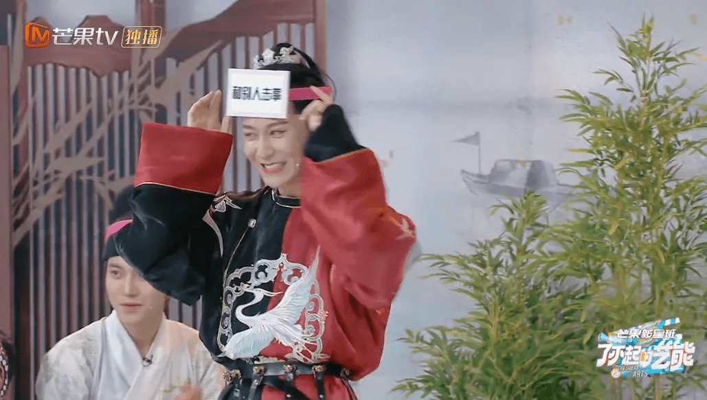 刘昱 汉服又出圈了，国风传统很火