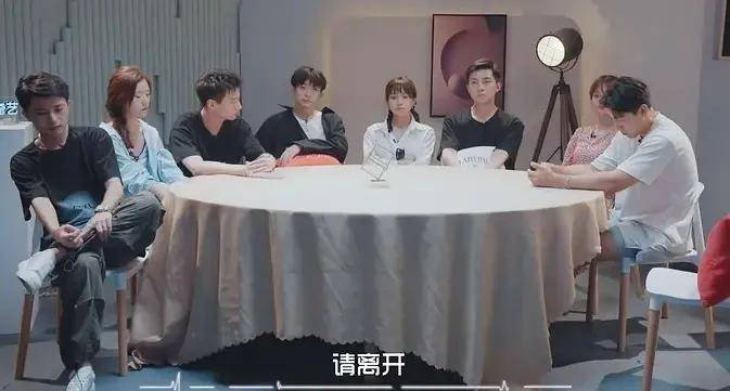 汪靖宗|机智的恋爱:男6乌兰线下霸气回怼网友,直播口无遮拦,直言醉酒驾车