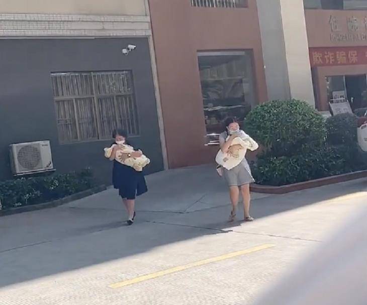 饮食|广东一女子产后13天，家人给她做火锅解馋，婆婆一句话让网友羡慕