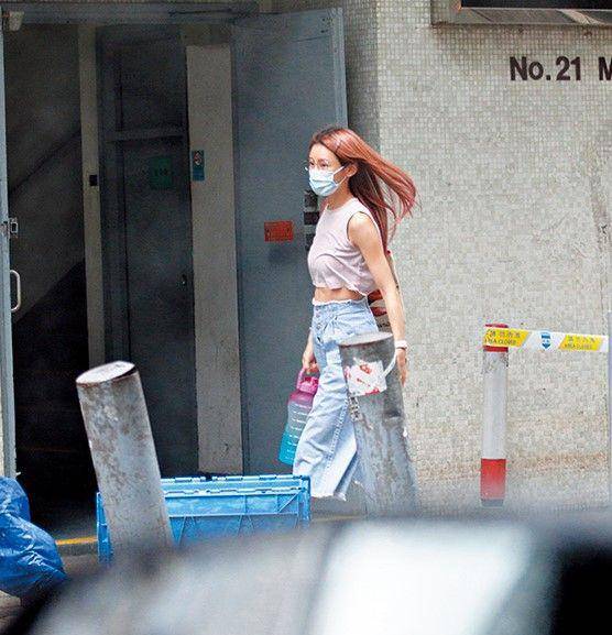 珠宝|TVB小花打拼8年仍未冲上一线，家境富裕或听父母劝戒接棒珠宝生意