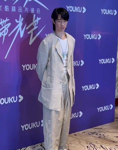 美作|从美作再到追光者，“全能艺人”吴建豪的完美演出