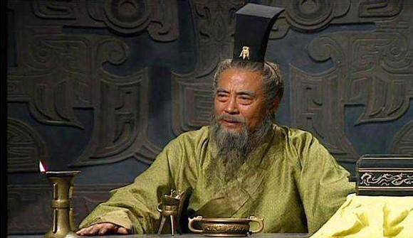 原创能够消灭十几万黄巾军的东汉名将朱儁却被董卓集团打得裹足不前