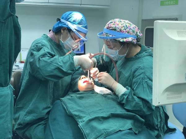 植得|老年人的缺牙之困，植得口腔助力这样解决